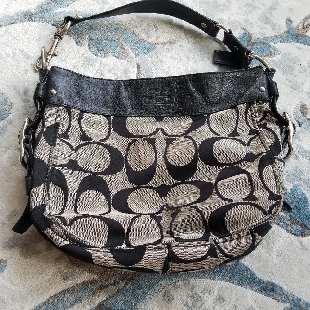 COACH Grey and black monogrammed hobo bag - Picture 8 of 8